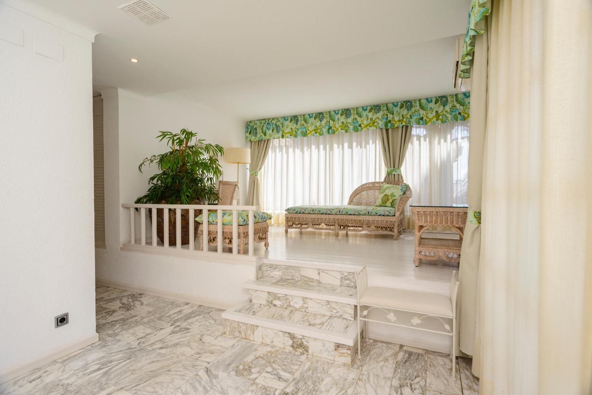 אמפוריבראבה Villa Requesens On Canal מראה חיצוני תמונה